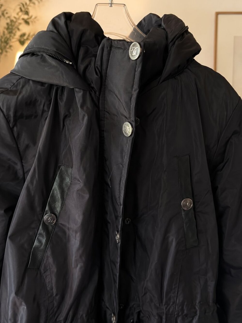 Rocawear Classic Black Hooded Parka Jacket Women's Medium M Winter Coat - Picture 3 of 8